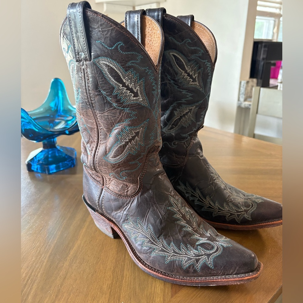 Women’s Justin cowboy boots